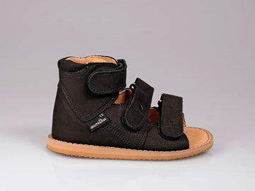 Wysokie sandały dla dzieci ze stabilizacją pięty, na rzepy, na Vibramie, standardowa supinacja łuku podłużnego